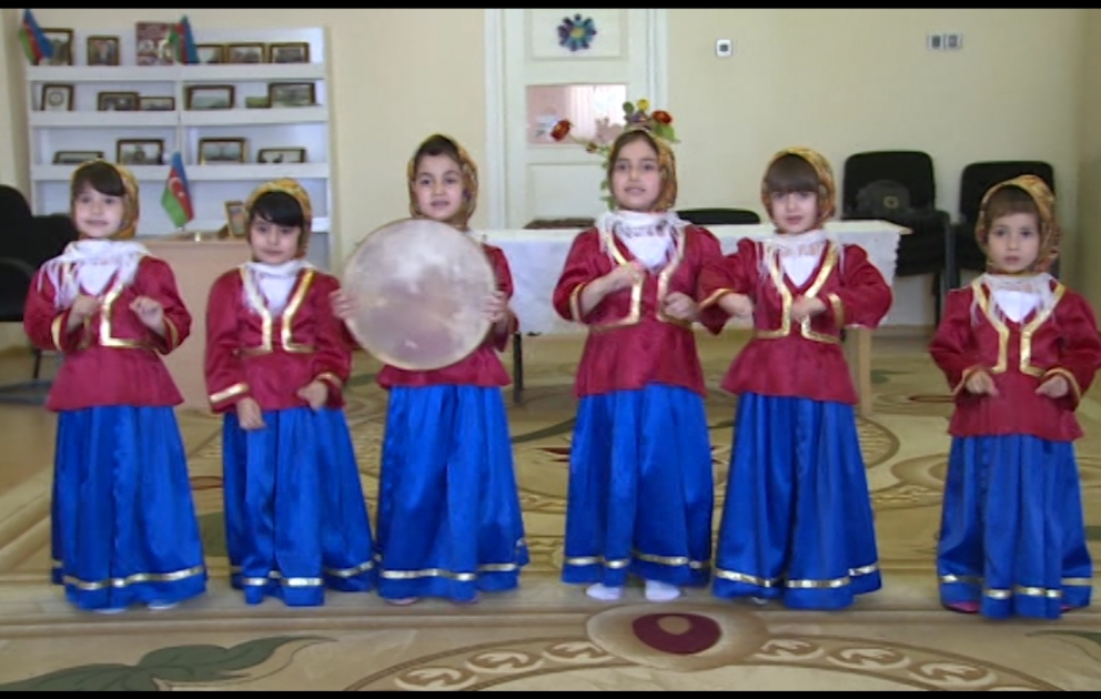“Nənələr”in davamçıları - “Nəvələr” rəqs qrupu