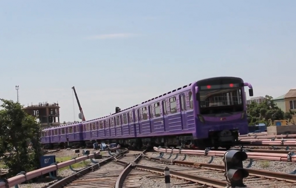 "Bakı Metropoliteni" xəttə ilk yubiley qatarını buraxıb