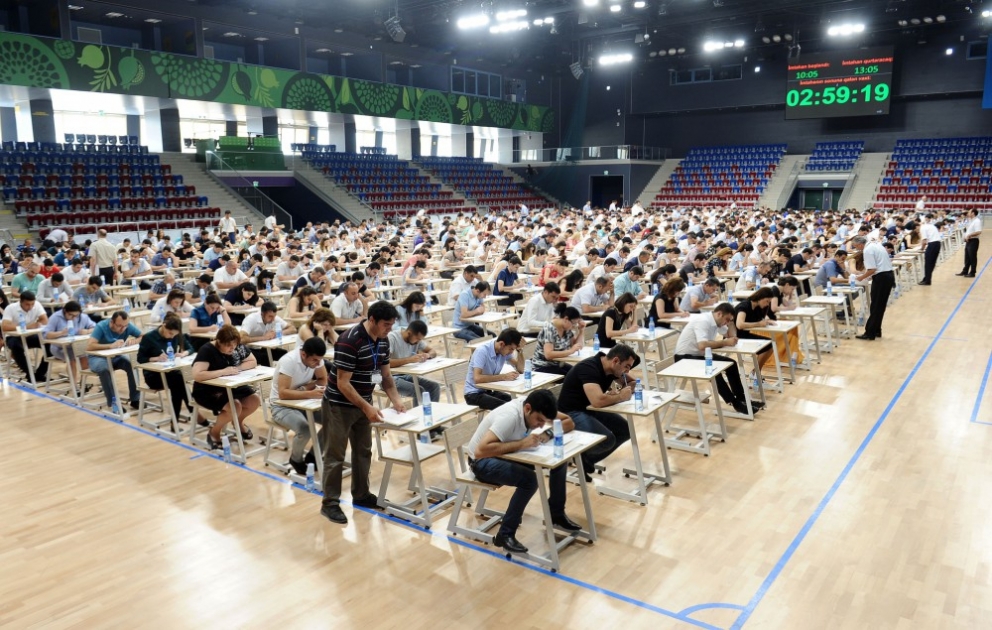 Ədliyyə orqanlarında işləmək istəyən namizədlər üçün test imtahanı keçirilib