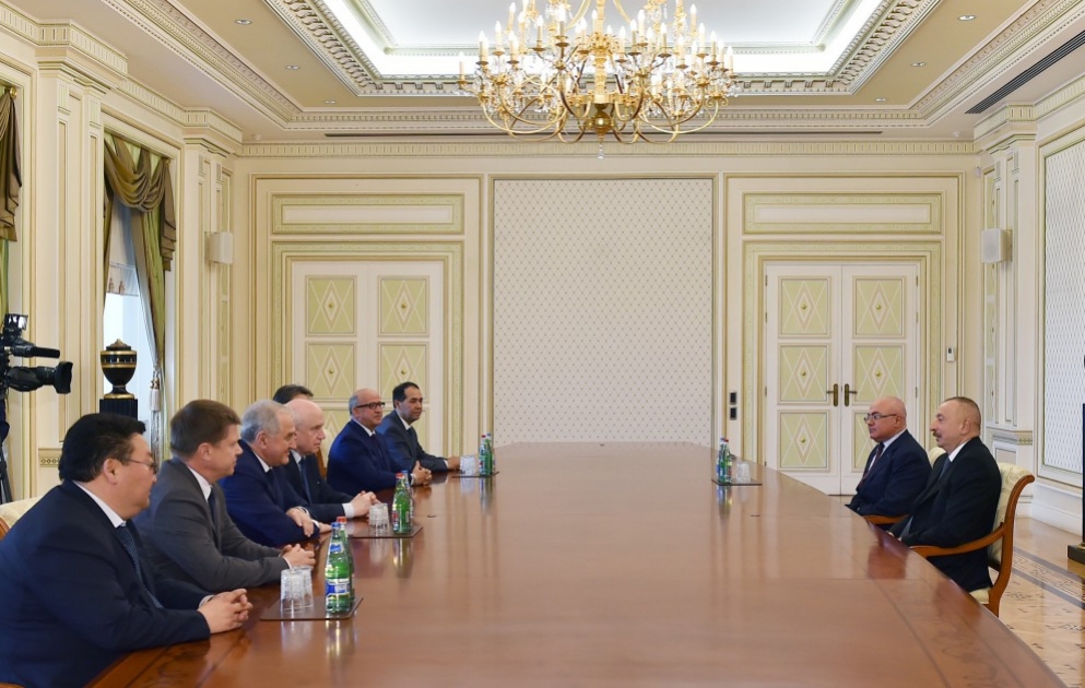 President Ilham Aliyev received heads of customs services of CIS member states