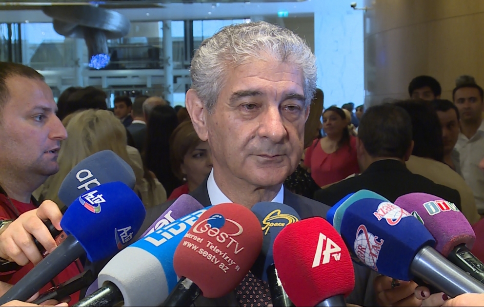Əli Əhmədov: Azərbaycanın sürətli inkişaf dövrü məhz Milli Qurtuluş Günü ilə başladı