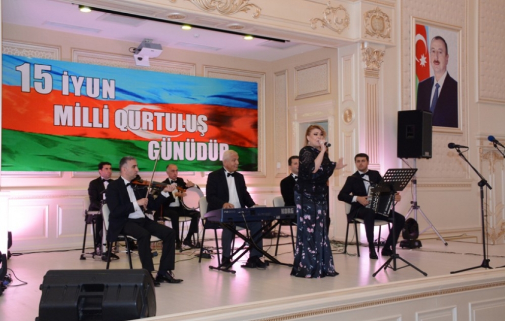Xırdalanda bayram konserti