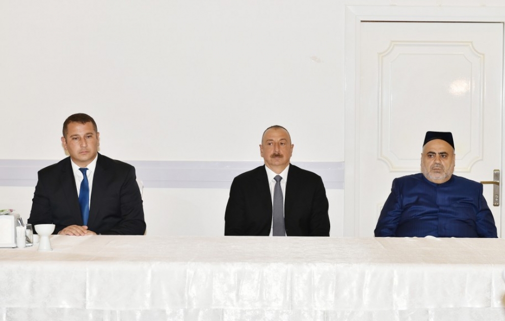 Azərbaycan Prezidenti İlham Əliyev görkəmli alim, akademik Rəfiqə Əliyevanın qırx mərasimində iştirak edib