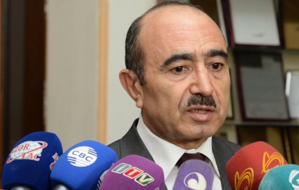 Əli Həsənov: Ermənistanın cəbhədəki son təxribatlarını da qeyri-konstruktiv mövqe kimi dəyərləndiririk