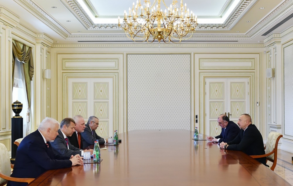 Prezident İlham Əliyev ATƏT-in Minsk qrupunun həmsədrlərini qəbul edib