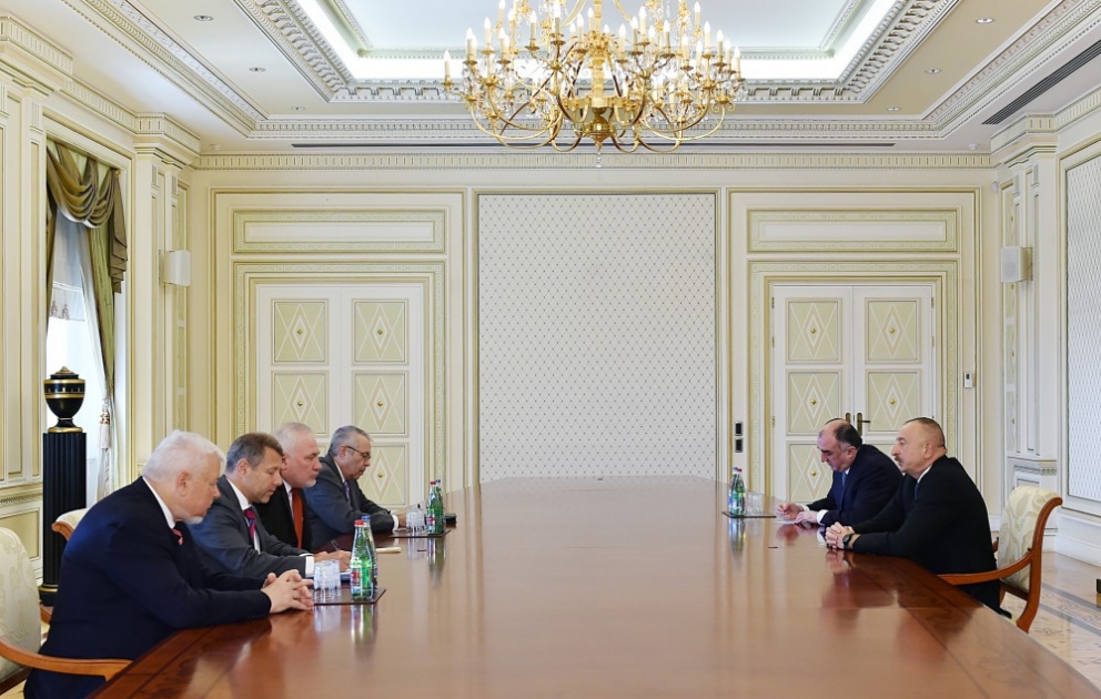Präsident Ilham Aliyev empfängt Co-Vorsitzenden der OSZE Minsk-Gruppe