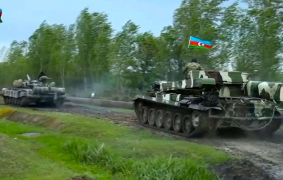 Войска выполняют боевые задачи на учениях