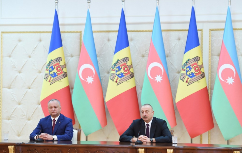 Azərbaycan və Moldova prezidentləri mətbuata bəyanatlarla çıxış ediblər