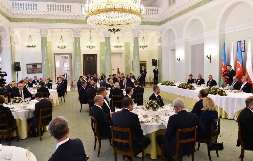 Polşa Prezidentinin adından Azərbaycan Prezidentinin şərəfinə rəsmi ziyafət verilib