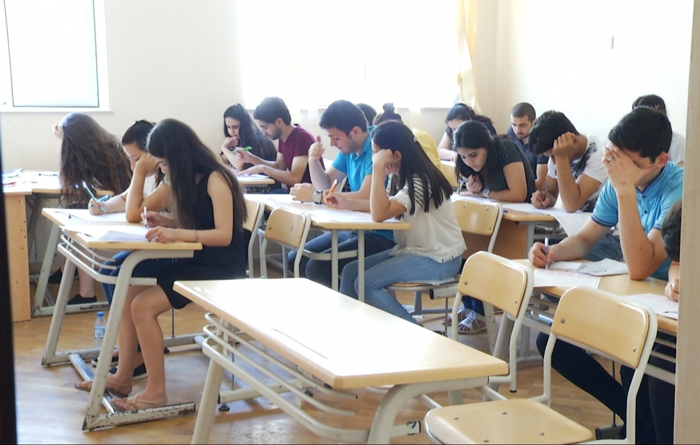 Dövlət İmtahan Mərkəzi doqquz şəhər və rayonda imtahanlar keçirib