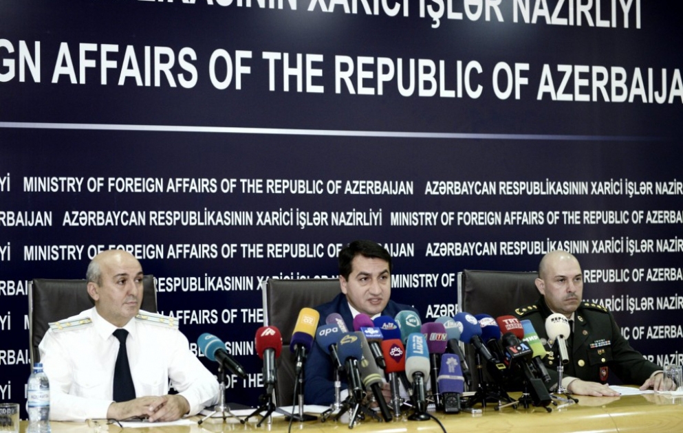 Hikmət Hacıyev: Ermənistanın siyasi hakimiyyətinin məqsədi münaqişənin həllinə maneə yaratmaqdır