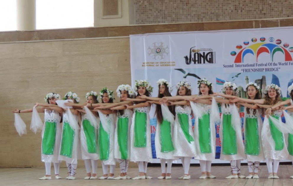 Qubada keçirilən beynəlxalq folklor-rəqs festivalına 7 ölkədən 700-dən çox iştirakçı qatılıb