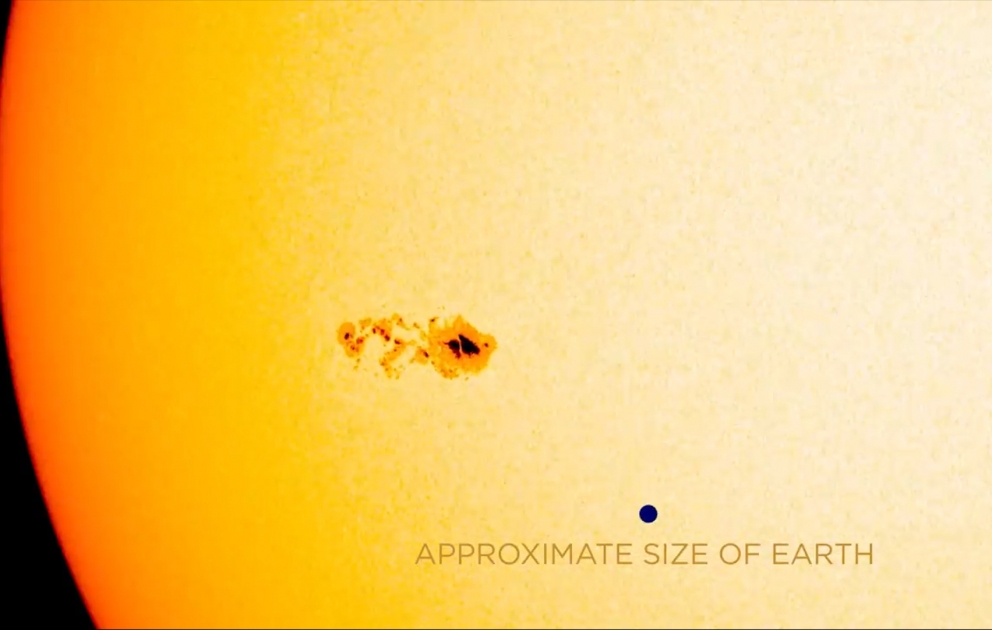 NASA entdeckt ein riesiges schwarzes Loch auf der Oberfläche der Sonne