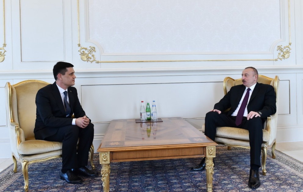 Президент Ильхам Алиев принял верительные грамоты новоназначенного посла Туркменистана в Азербайджане