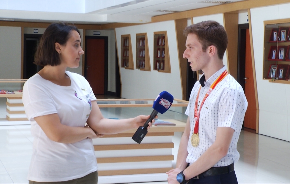 78 ölkə arasında kimya üzrə qızıl medal qazanan məktəblimiz