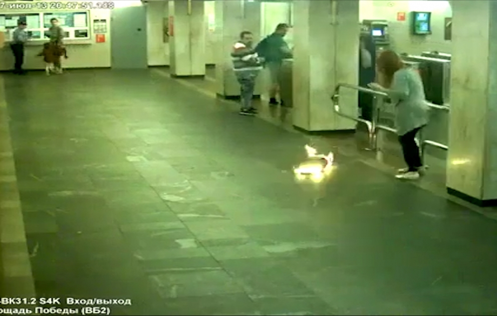 В Минском метро у девушки взорвалась электронная сигарета