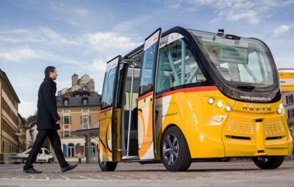 İlk sürücüsüz elektroavtobusun satışlarına başlanacaq