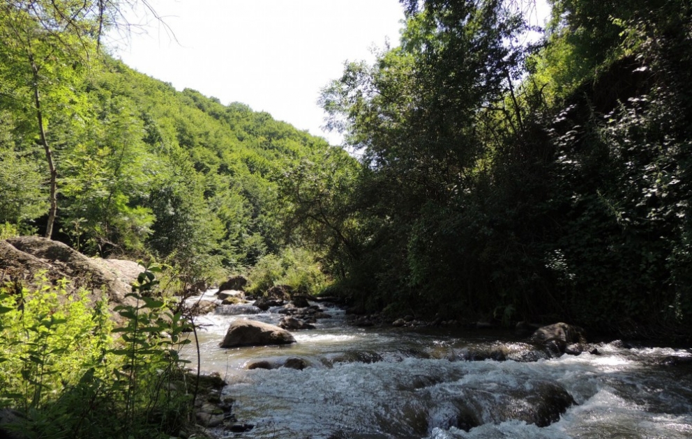 Живописное горное село - Бузлуг