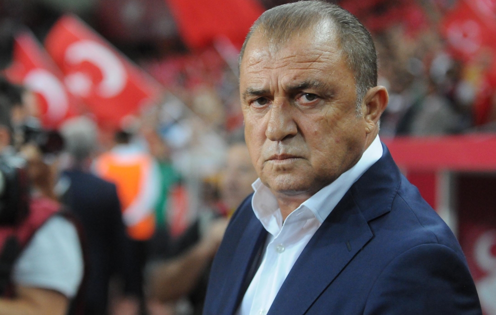 Futbol üzrə Türkiyə millisinin baş məşqçisi Fatih Terim vəzifəsindən istefa verib