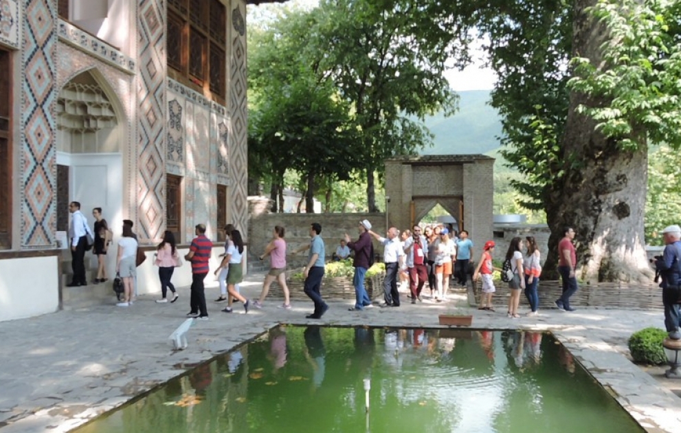 V Beynəlxalq multikulturalizm yay məktəbinin iştirakçıları Şəkidə olublar