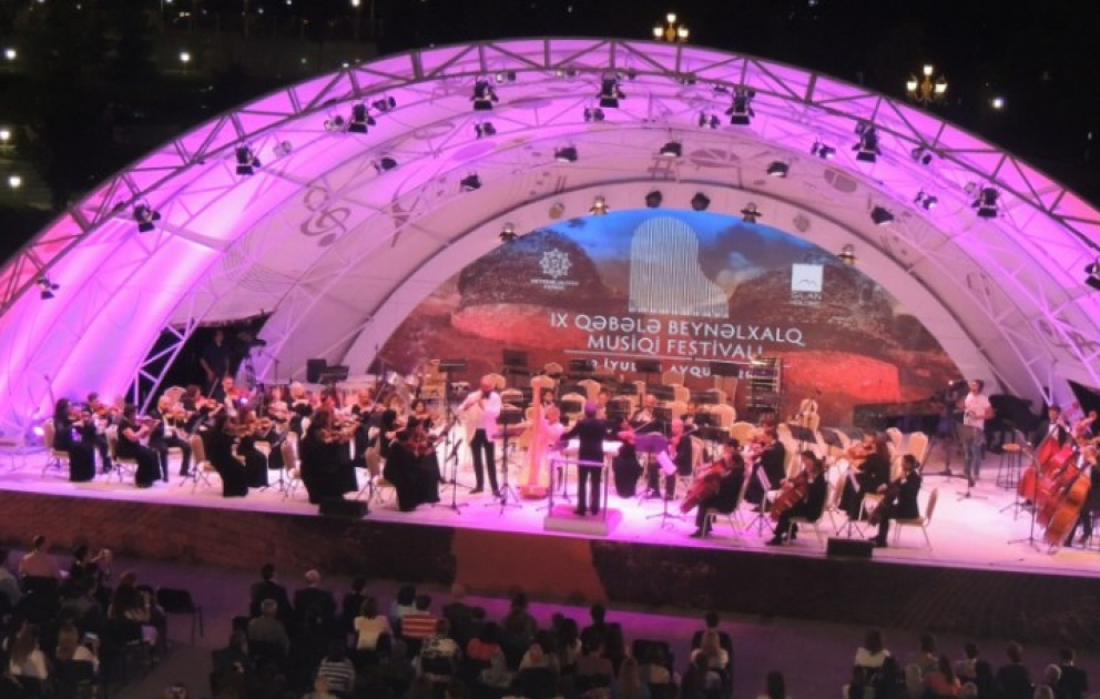 IX Qəbələ Beynəlxalq Musiqi Festivalının bağlanış mərasimi olub