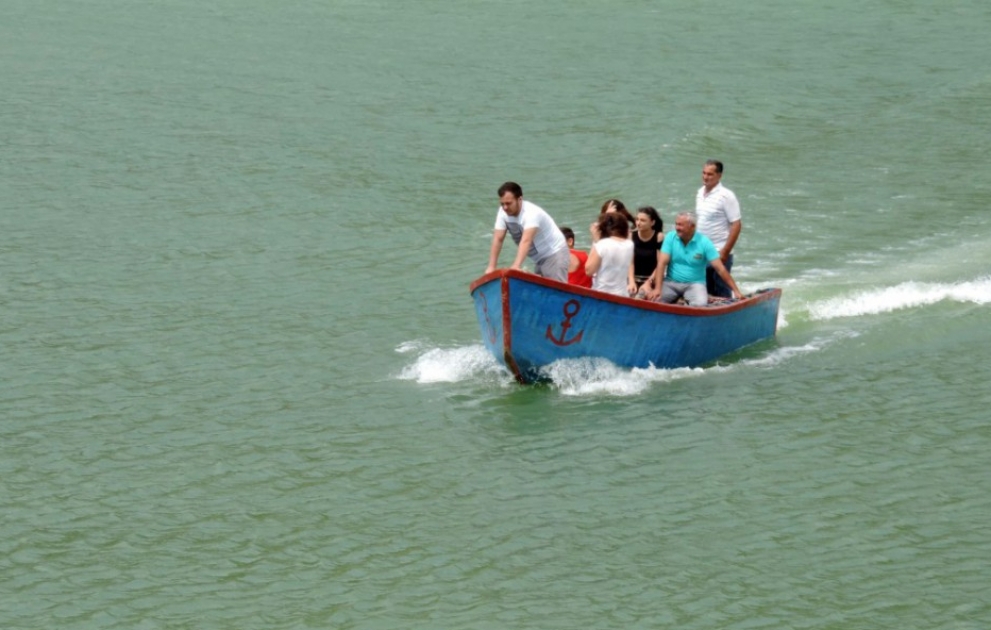 Çənlibel gölü Qubaya gələn turistlərin sevimli istirahət məkanına çevrilib