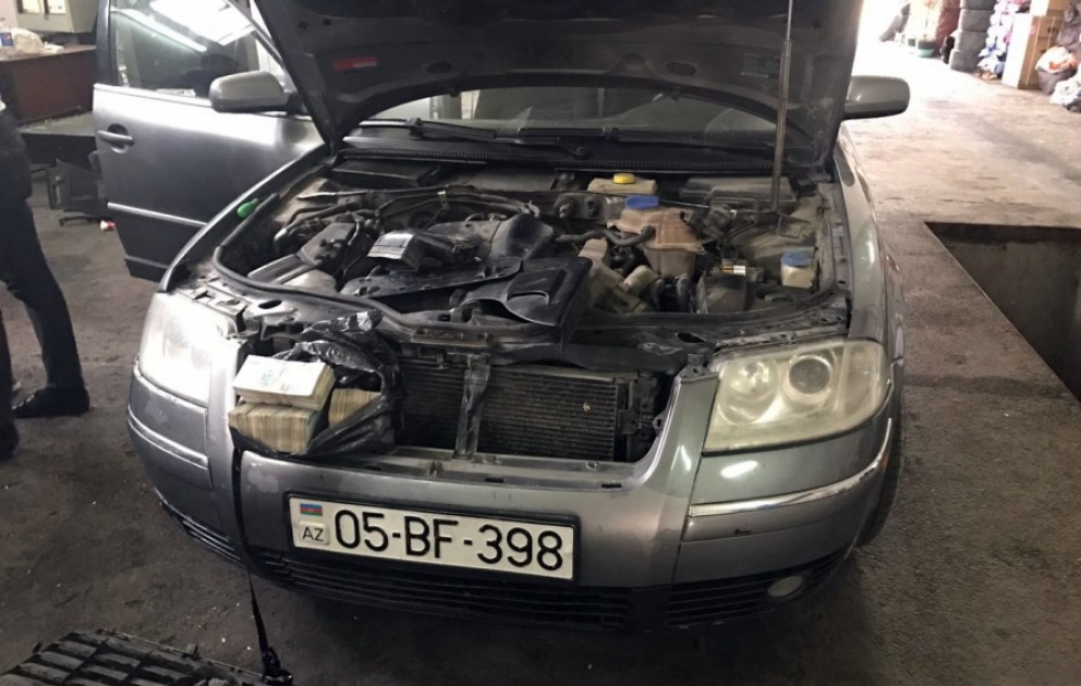 Гражданин Азербайджана задержан при попытке провоза валюты в крупном размере