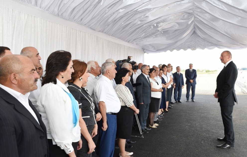 Президент Ильхам Алиев принял участие в открытии автомобильной дороги Самух-Физули-Ляк-Алибайрамлы-Гарабаглар-Чобанабдаллы-Самух