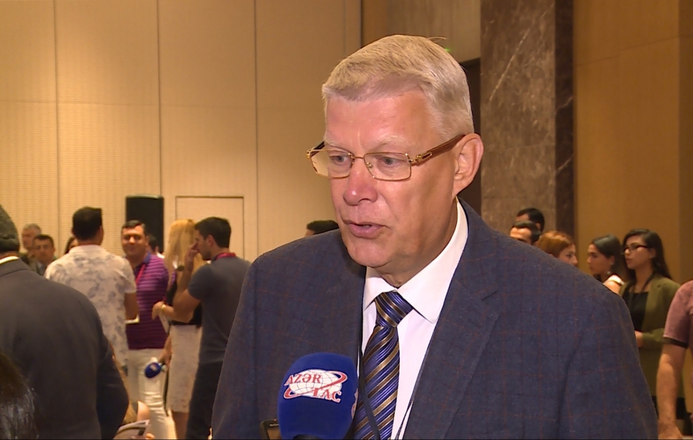 Lettlands Ex-Präsident Valdis Zatlers: Globales Forum der jungen Leader in Baku ist tolle Idee