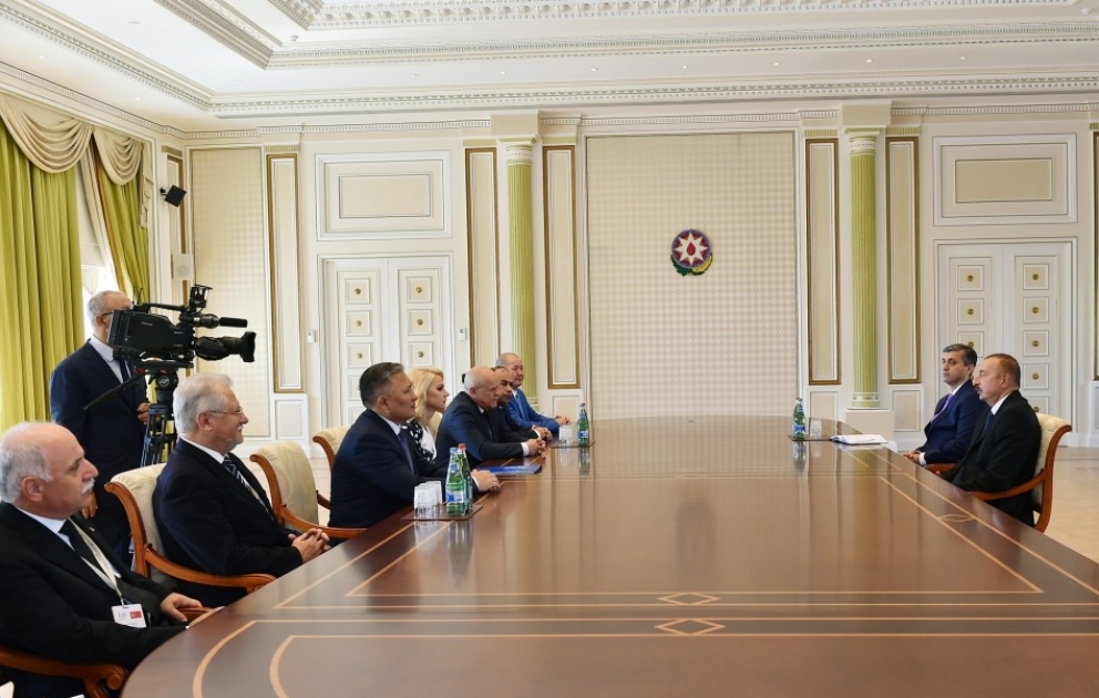 Президент Ильхам Алиев принял участников Бакинской сессии Совета руководителей Высших органов финансового контроля государств СНГ