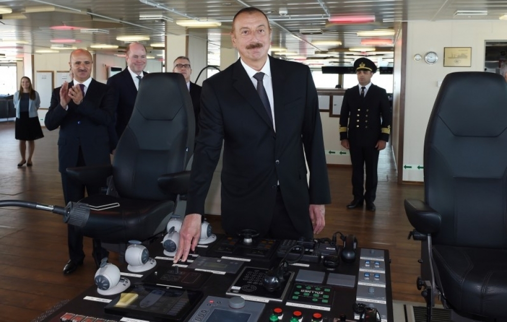 Le président Ilham Aliyev a pris part à la cérémonie de présentation du navire de construction sous-marine Khankendi