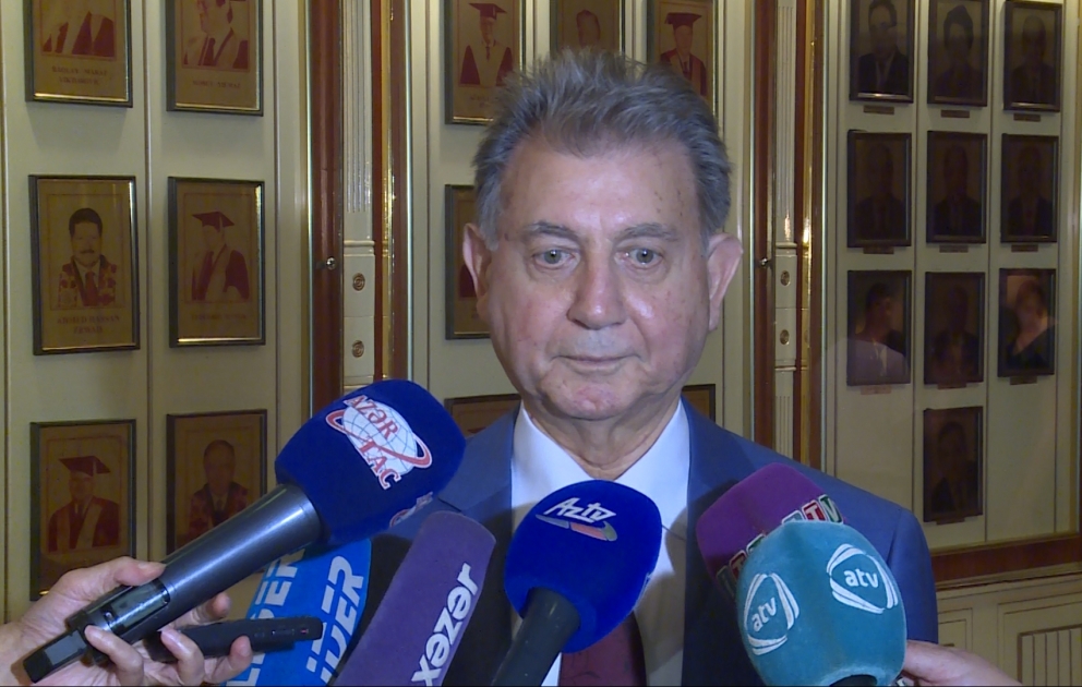 Akif Əlizadə: Rəfiqə Əliyeva böyük insan və analitik kimya sahəsində ilk qadın akademik idi