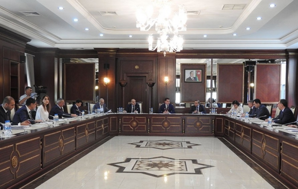 Milli Məclisin komitə iclasında bir sıra məsələlər müzakirə olunub