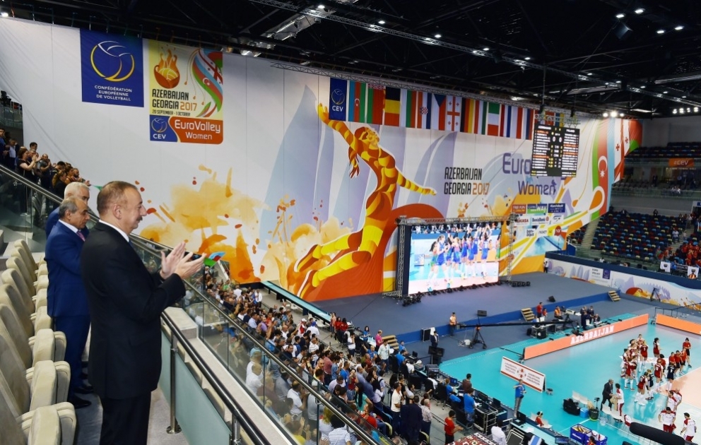 Championnat d'Europe de volley-ball féminin : l'Azerbaïdjan remporte une nouvelle victoire 
 Le président Ilham Aliyev a assisté au match de l'équipe nationale