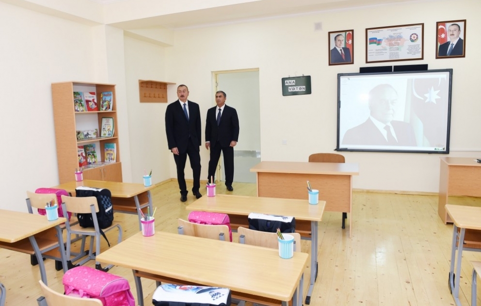 In Salyan neues Schulgebäude Nr. 2 zur Nutzung überlassen
