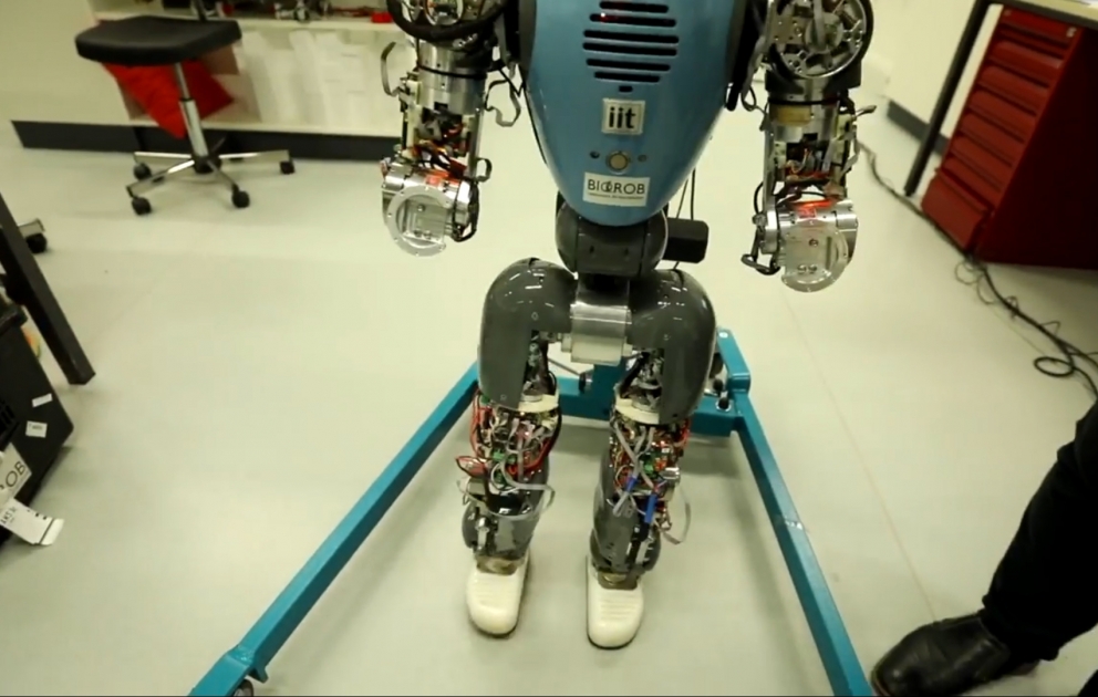 Daha sərbəst hərəkət etməyi bacaran robot hazırlanıb