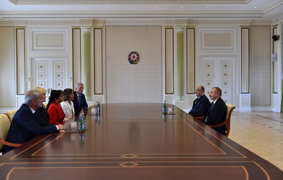 Prezident İlham Əliyev Monteneqro Ali Məhkəməsinin sədrinin başçılıq etdiyi nümayəndə heyətini qəbul edib