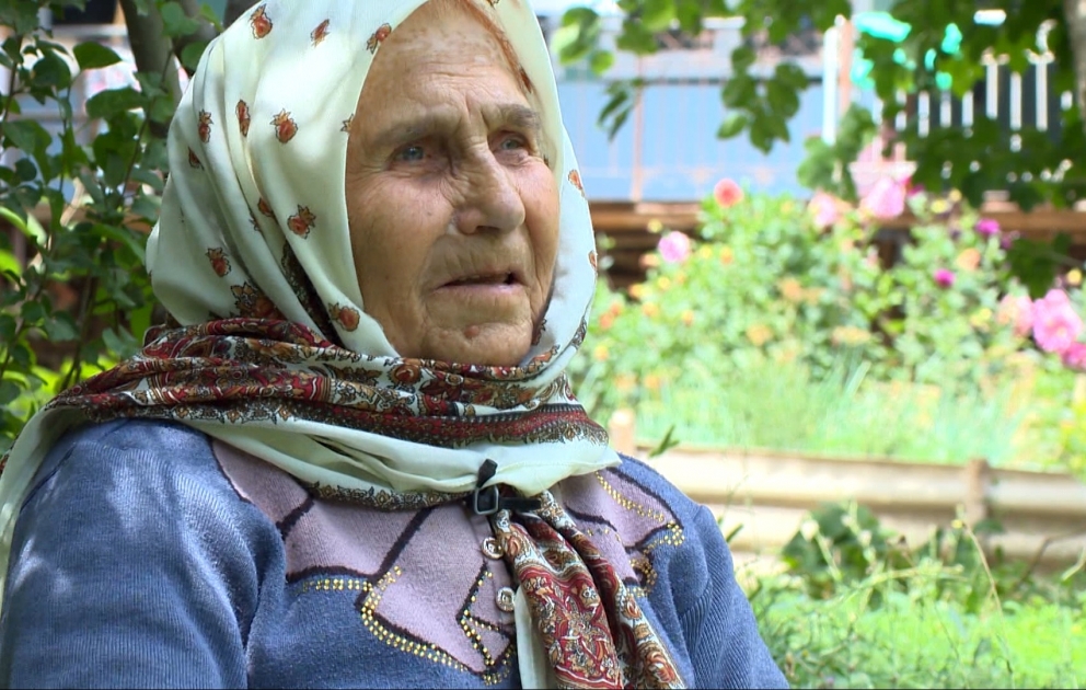 100 yaşlı Fatimə nənənin uzunömürlülük sirri   REPORTAJ