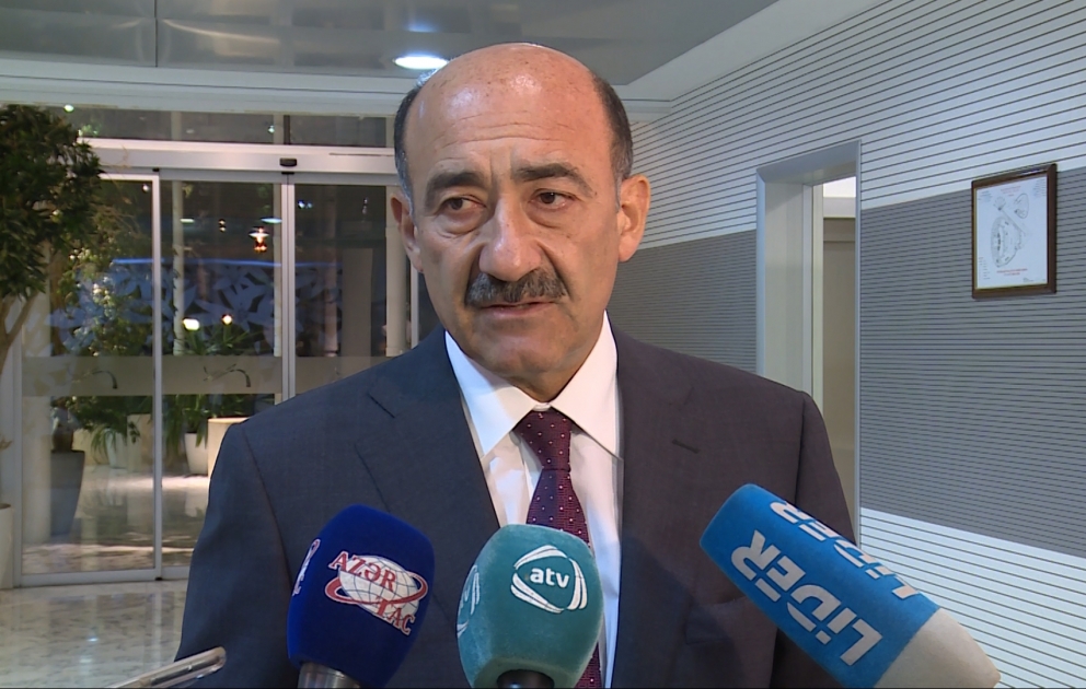 Alim Qasımov kimi ifaçıların adları bizim tariximizə qızıl hərflərlə yazılmalıdır