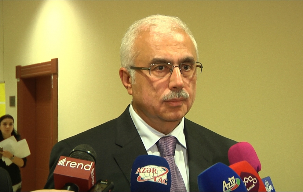 N.Səfərov: Azərbaycanda əczaçılıq sahəsinin genişləndirilməsi üçün aparıcı xarici şirkətlərlə əlaqələr qurulur