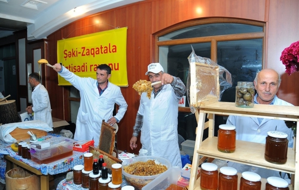 Bakıda arıçılıq məhsullarının respublika sərgi-satış yarmarkası açılıb