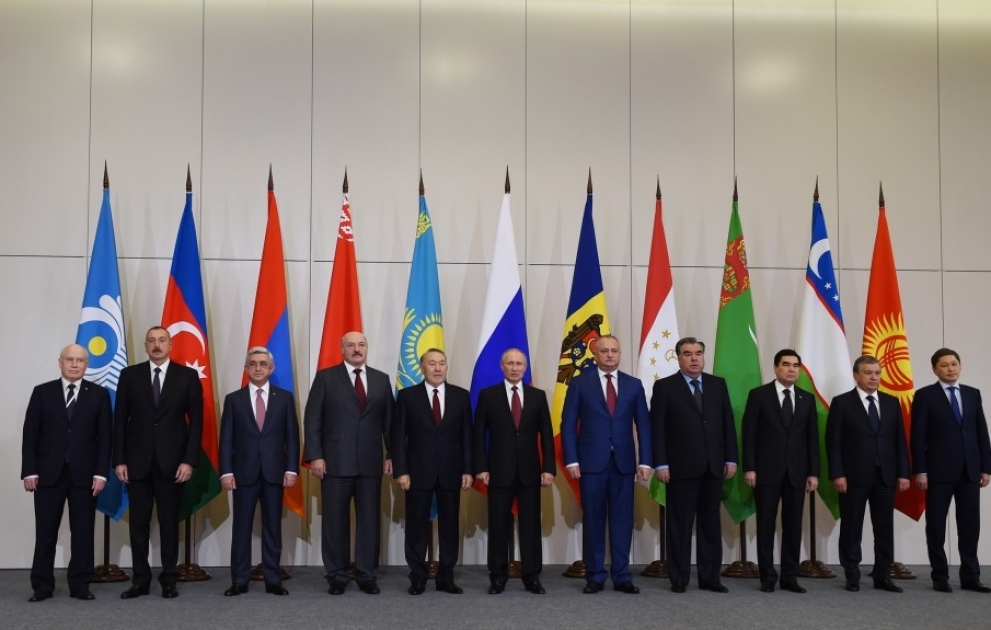President Ilham Aliyev attended CIS Heads of State Council's session in limited format in Sochi