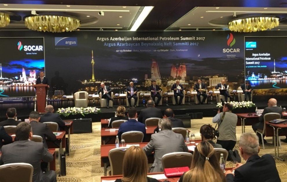 Bakıda Beynəlxalq Neft Sammiti keçirilir