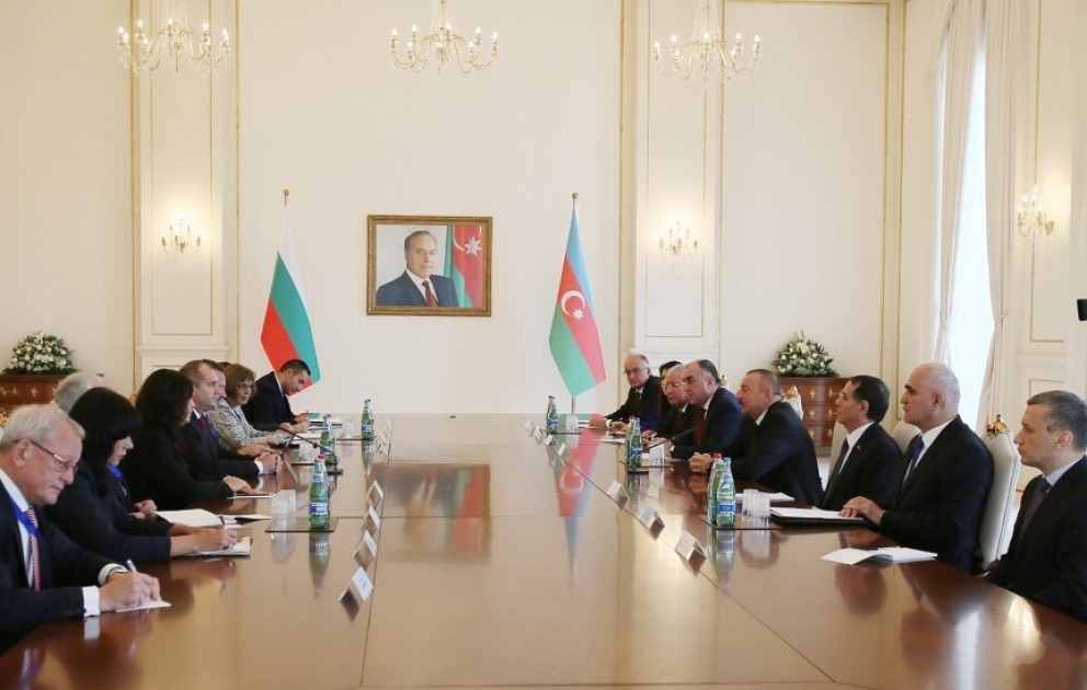 Treffen der Präsidenten von Aserbaidschan und Bulgarien in einem erweiterten Format