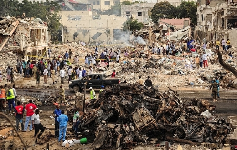 Somalidə törədilmiş partlayış nəticəsində ölənlərin sayı 276-ya çatıb