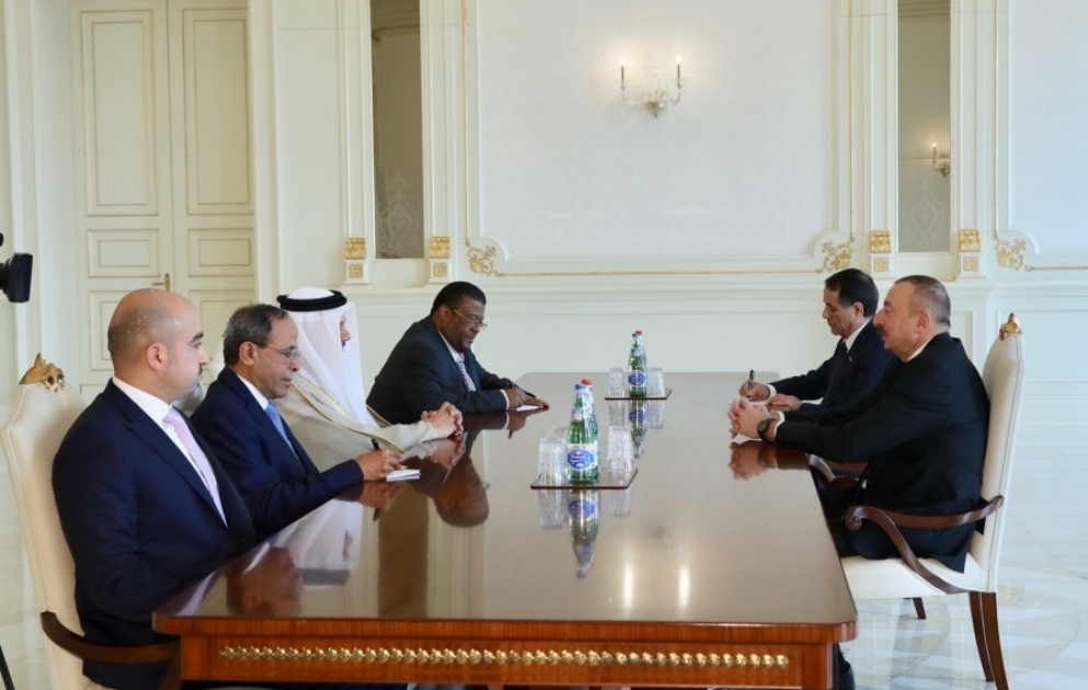 Präsident Ilham Aliyev empfängt Generalsekretär des Golf-Kooperationsrates der Arabischen Staaten