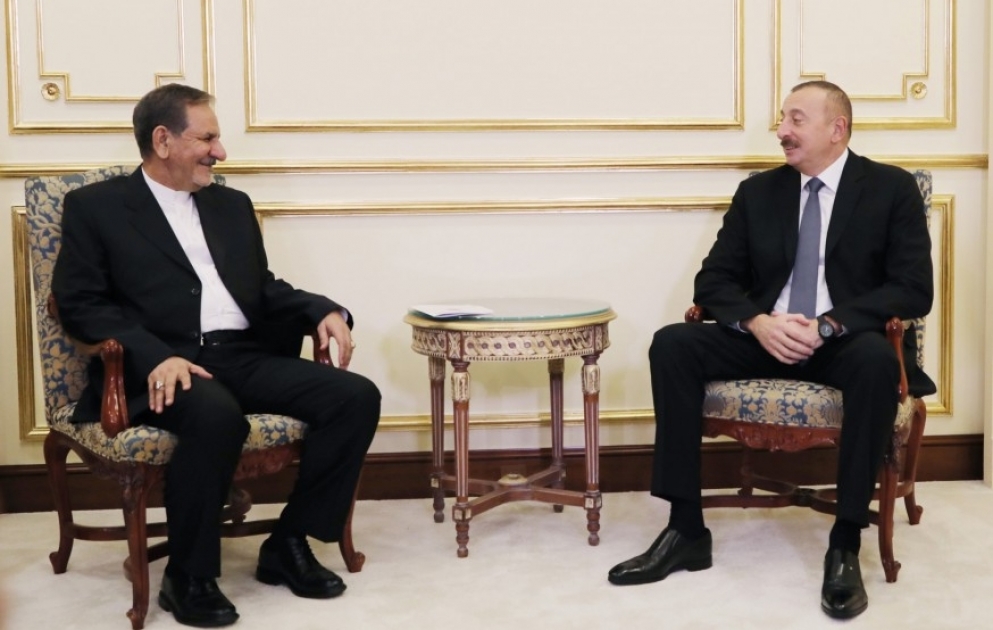 Azərbaycan Prezidenti İlham Əliyev İstanbulda İranın Birinci vitse-prezidenti Eshaq Cahangiri ilə görüşüb