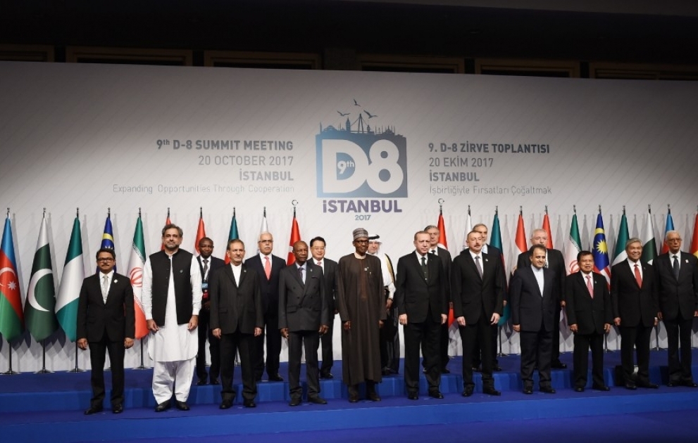 D8-Gipfel in Istanbul begonnen
