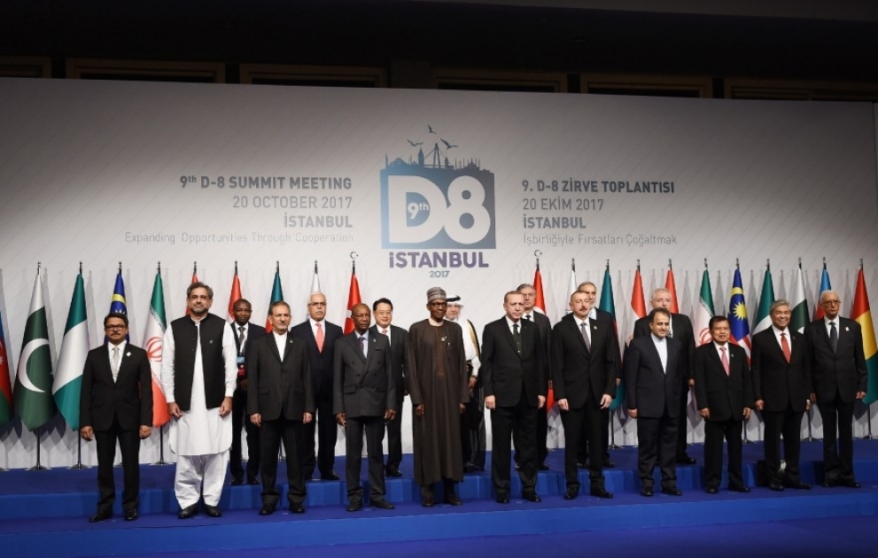 Le 9e Sommet du D8 s’est tenu à Istanbul
Le président azerbaïdjanais Ilham Aliyev a participé à titre d’invité spécial au Sommet