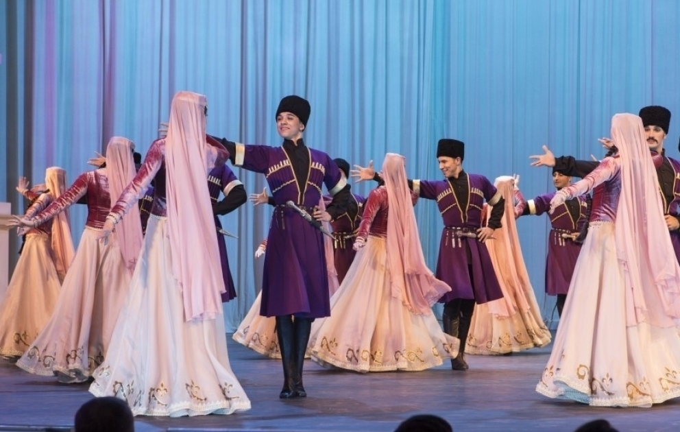 Azərbaycan Dövlət Rəqs Ansamblı Moskva səhnəsində